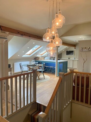 Sykes Penthouse - Luxury Penthouse Suite