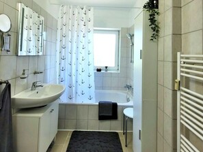 Ferienhaus | Badezimmer