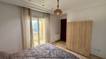 2 bedrooms, WiFi, bed sheets