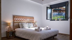3 Schlafzimmer, kostenlose Babybetten, Bettwäsche