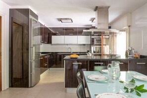 Microwave, dishwasher, coffee/tea maker - Fidalsa Relax Inn (Urduliz)