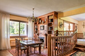 Repas dans la chambre