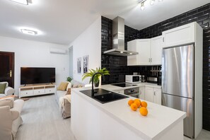 Micro-ondes, cafetière/bouilloire