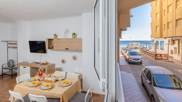 Outdoor dining - Marine Break by Fidalsa (Torrevieja)