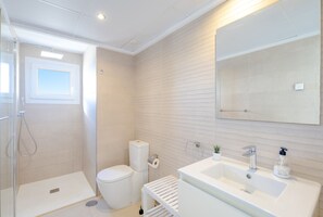 Bathroom - Fidalsa Utopia (Torrevieja)