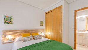 3 bedrooms, free cots/infant beds, bed sheets - Magical Sunsets by Fidalsa (Guardamar del Segura)