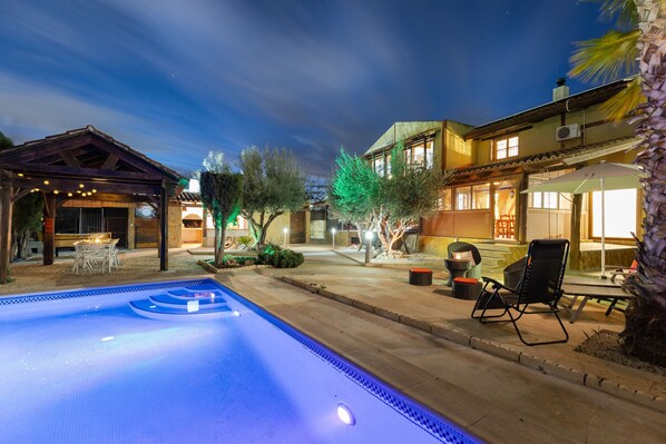 Outdoor pool - Countryside Treasure by Fidalsa (Lorqui)