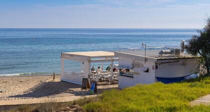 Happiness Corner by Fidalsa