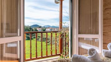 3 habitaciones, cunas gratuitas y ropa de cama