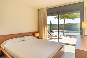 Villa - Villa in L'escala Near Cala Montgo Beach (L'Escala)