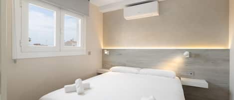 1 bedroom, in-room safe, free WiFi, bed sheets