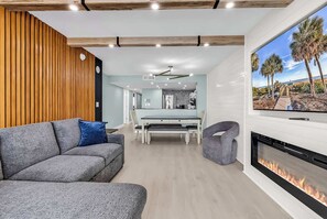 Télévision, cheminée