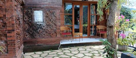 Classic Double Room, Mountain View | Balcony