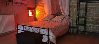 La roche saint Roch, loft apartment in a winegrowing village