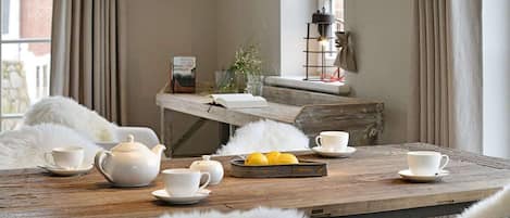 House | Dining