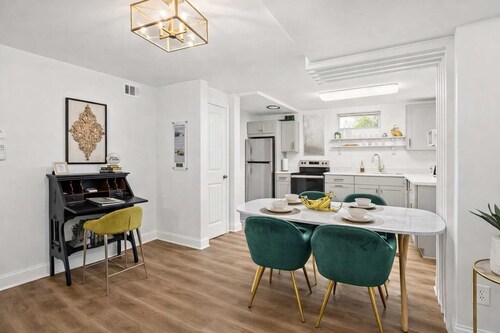 Modern unit near Expo Center and Churchill Downs