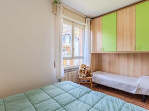 1 makuuhuone, vauvan matkasänky, ilmainen Wi-Fi