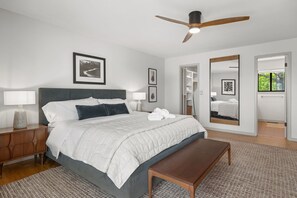 3 bedrooms, desk, iron/ironing board, WiFi