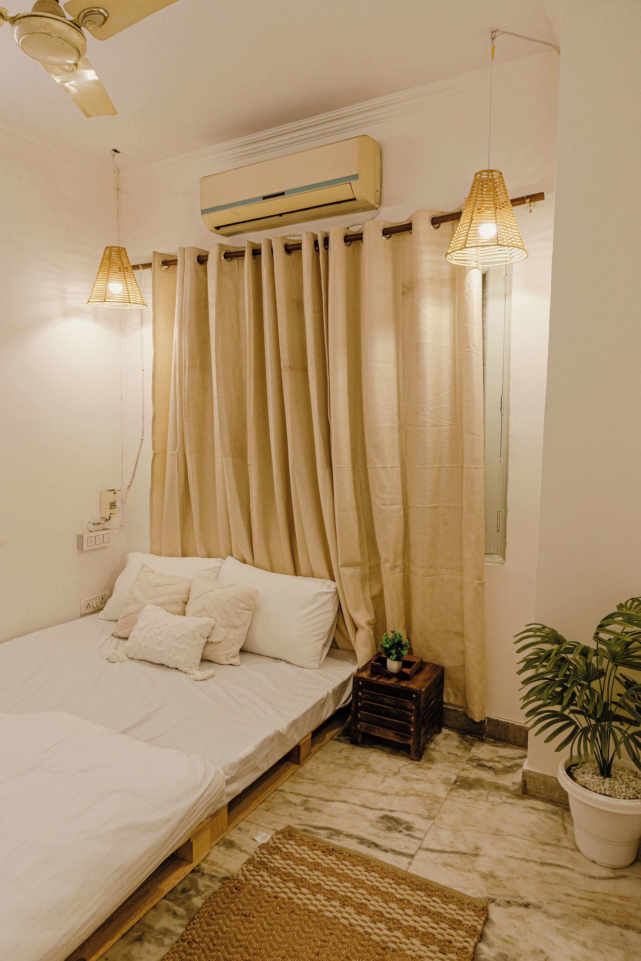 3 bedrooms, WiFi, bed sheets