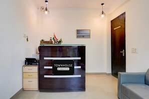 House | Reception - Townhouse Sector 53 Golf Course Road (Gurugram)