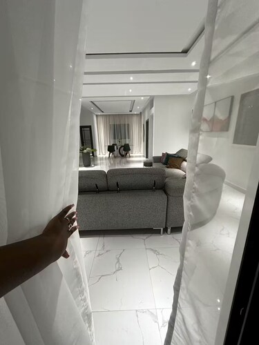 Teranga Urbain  : grand appartement d’1 chambre et salon climatisé à Sacré Coeur