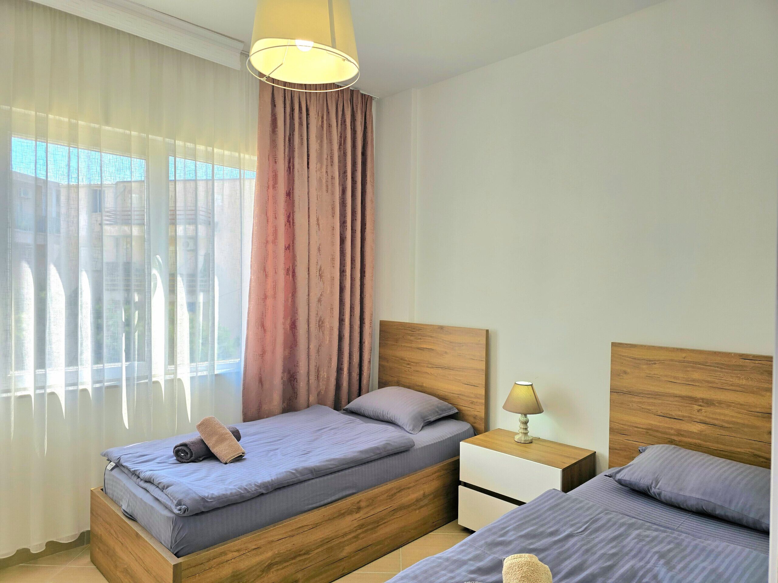 2 chambres, fer et planche à repasser, Wi-Fi gratuit, draps fournis