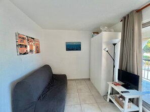 Fernseher