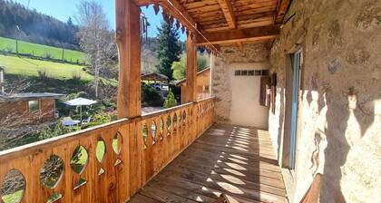 GĂźte familial spacieux, 14 pers, charme et confort