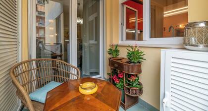 Elegant suite with bathroom for two people, plus incommon living kitchen balcony