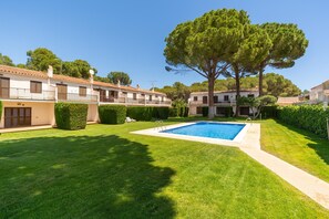 Villa | Exterior - House Near Riells Beach & Montgri Park (L'Escala)