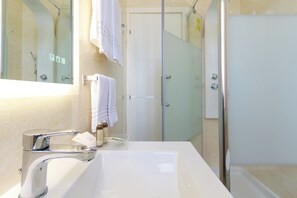 Bathroom - Villa Aurora Rooms (Rome)
