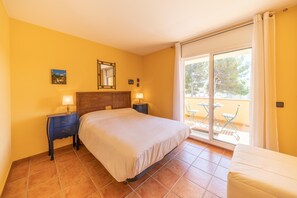 Apartament | 3 dormitoris i planxa i posts de planxar