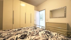 2 bedrooms