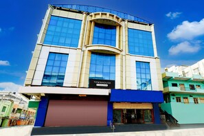 House | Bahagian luar