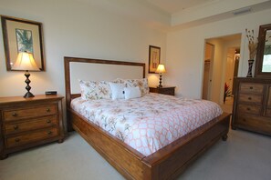 2 عدّة غرف نوم ومكواة/لوح كي وخدمة الإنترنت وملاءات أسرّة