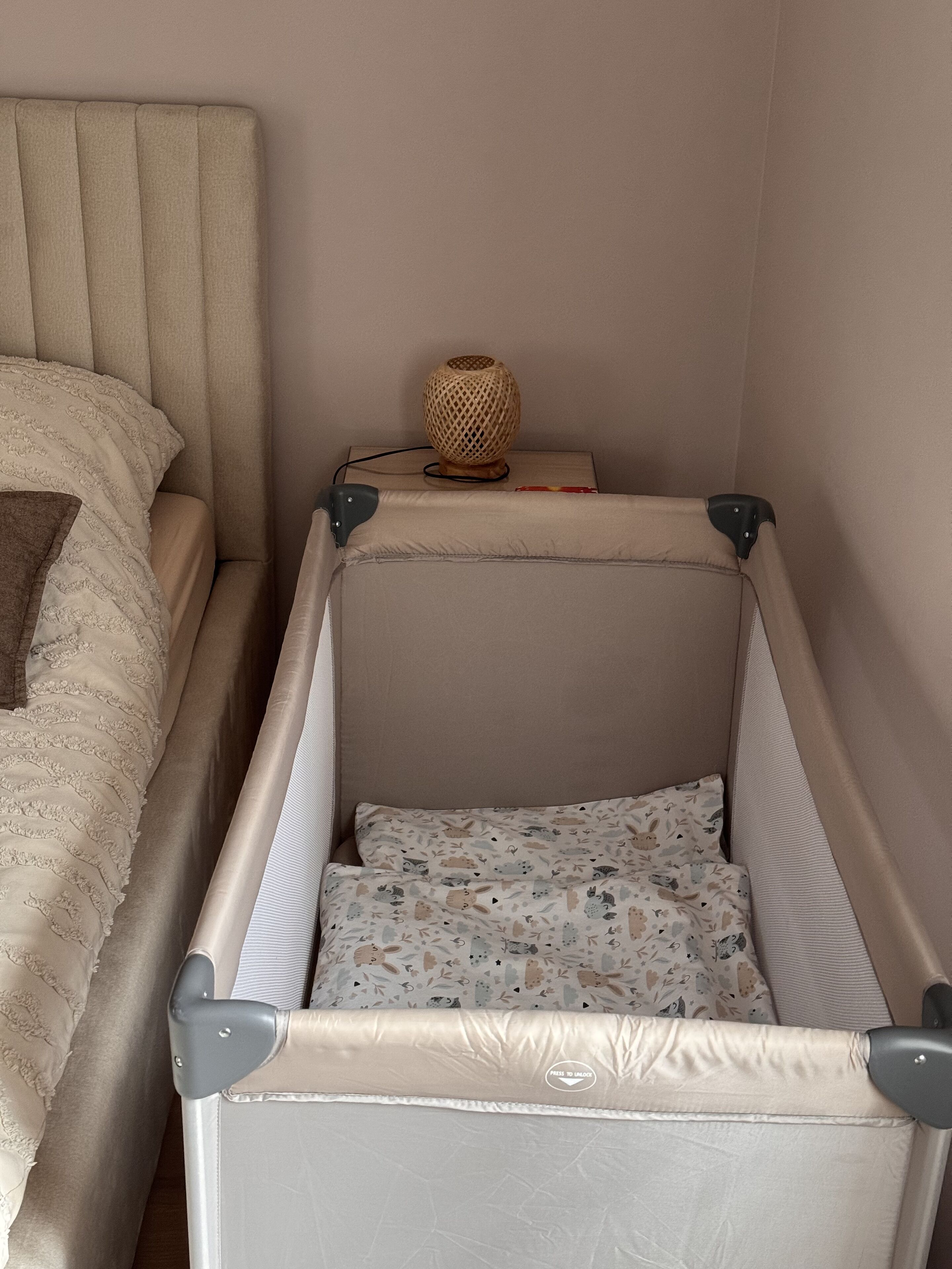 1 室のベッドルーム、アイロン / アイロン台、WiFi、ベッドシーツ