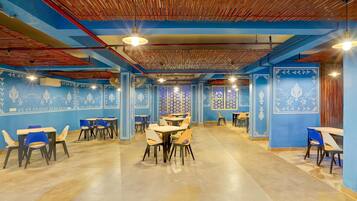 House | Dining