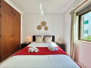 1 bedroom, bed sheets - Vilamoura Golf Apartment 2 by Homing (Loulé)