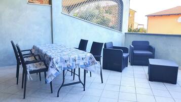 Comfort Apartment, Hill View | Terrace/patio