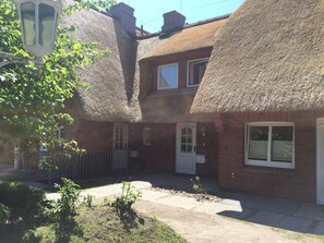 House | Exterior - Holiday Apartment With 2 Bedrooms (Sylt)
