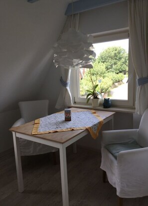 House | Dining
