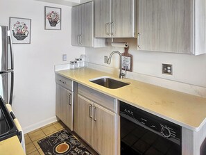 Microwave, coffee/tea maker, toaster