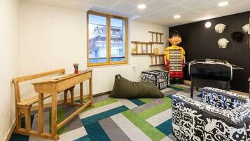 Apartment | Bilik permainan