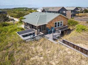 Terrace/patio - Newly Renovated Oceanfront Cottage (Nags Head)