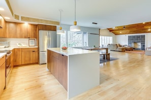 House (3 Bedrooms) | Interior