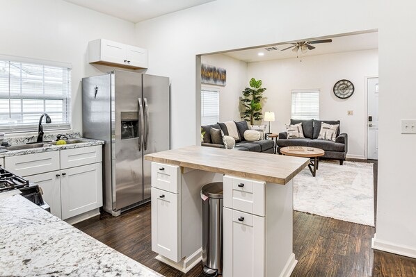 House (2 Bedrooms) | Interior - 1 Mi to Tulsa Arts District: Updated Home w/ Deck! (Tulsa)