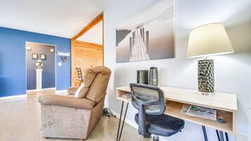 House (2 Bedrooms) | Interior