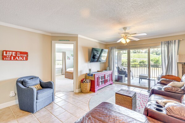 Apartment (3 Bedrooms) | Interior - Lake Martin Retreat w/ Deck: 4 Mi to Wind Creek! (Alexander City)