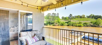 Lake Martin Retreat w/ Deck: 4 Mi to Wind Creek!