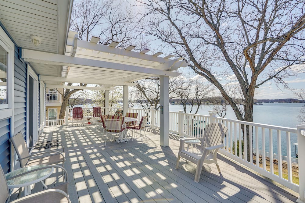 Home on Lake of the Ozarks w/ Private Swim Dock! - Rocky Mount, MO